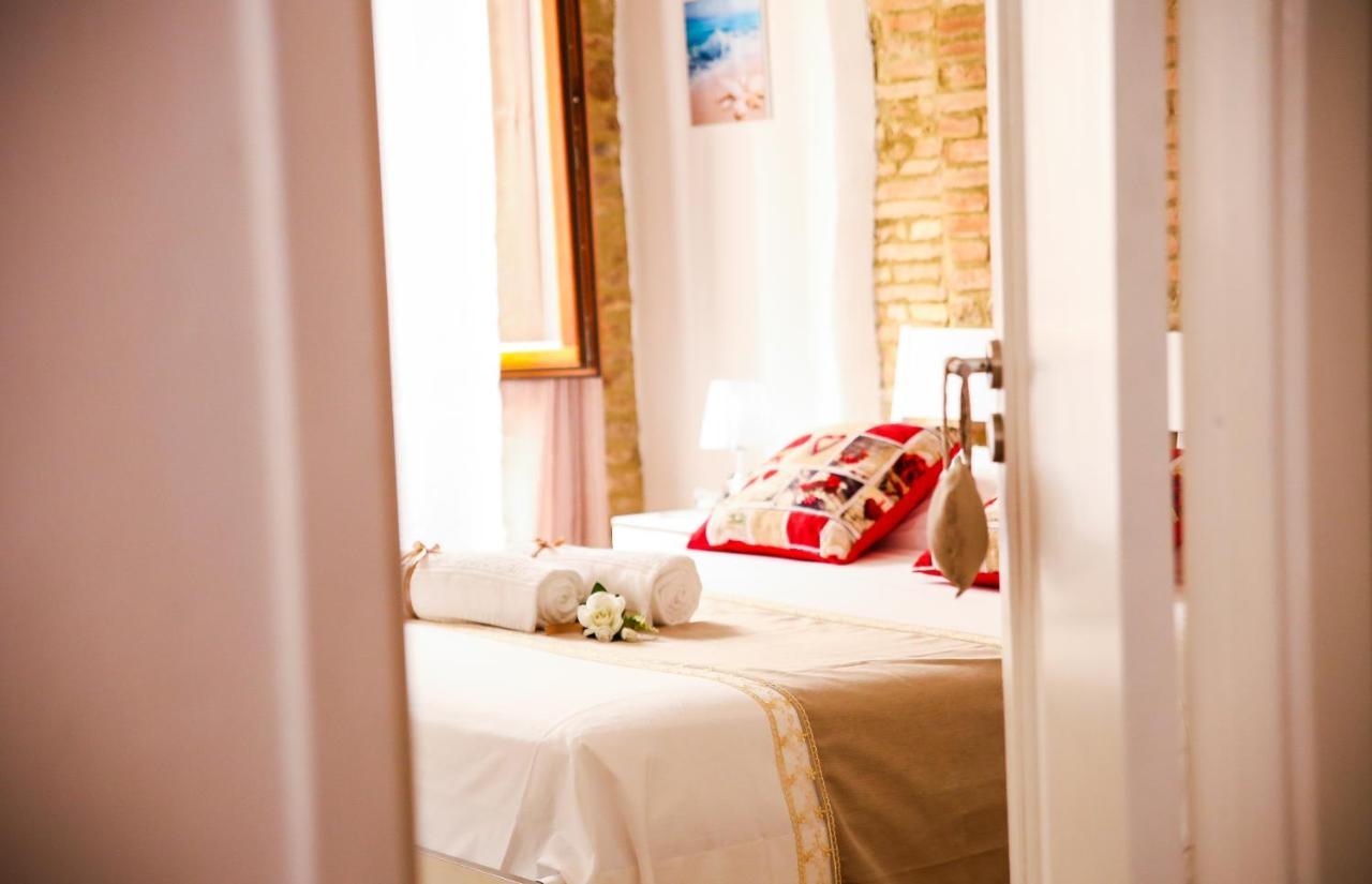 B&B La Dimora Di Tommaso Apartment - Dimora Storica Bike Friendly Ortona Kültér fotó