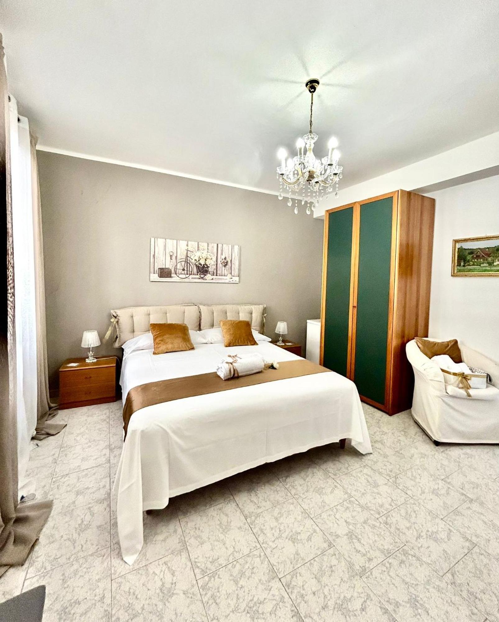 B&B La Dimora Di Tommaso Apartment - Dimora Storica Bike Friendly Ortona Kültér fotó